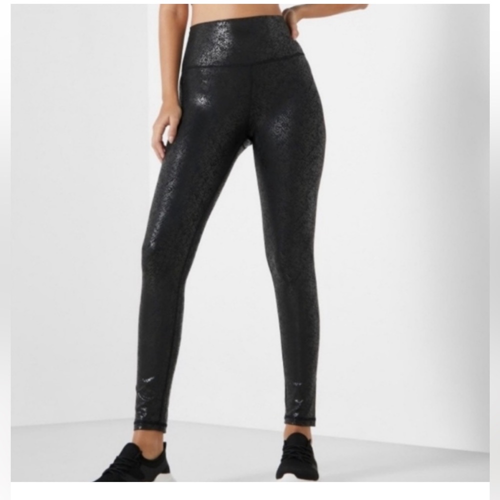 Offline by Aerie faux leather leggings